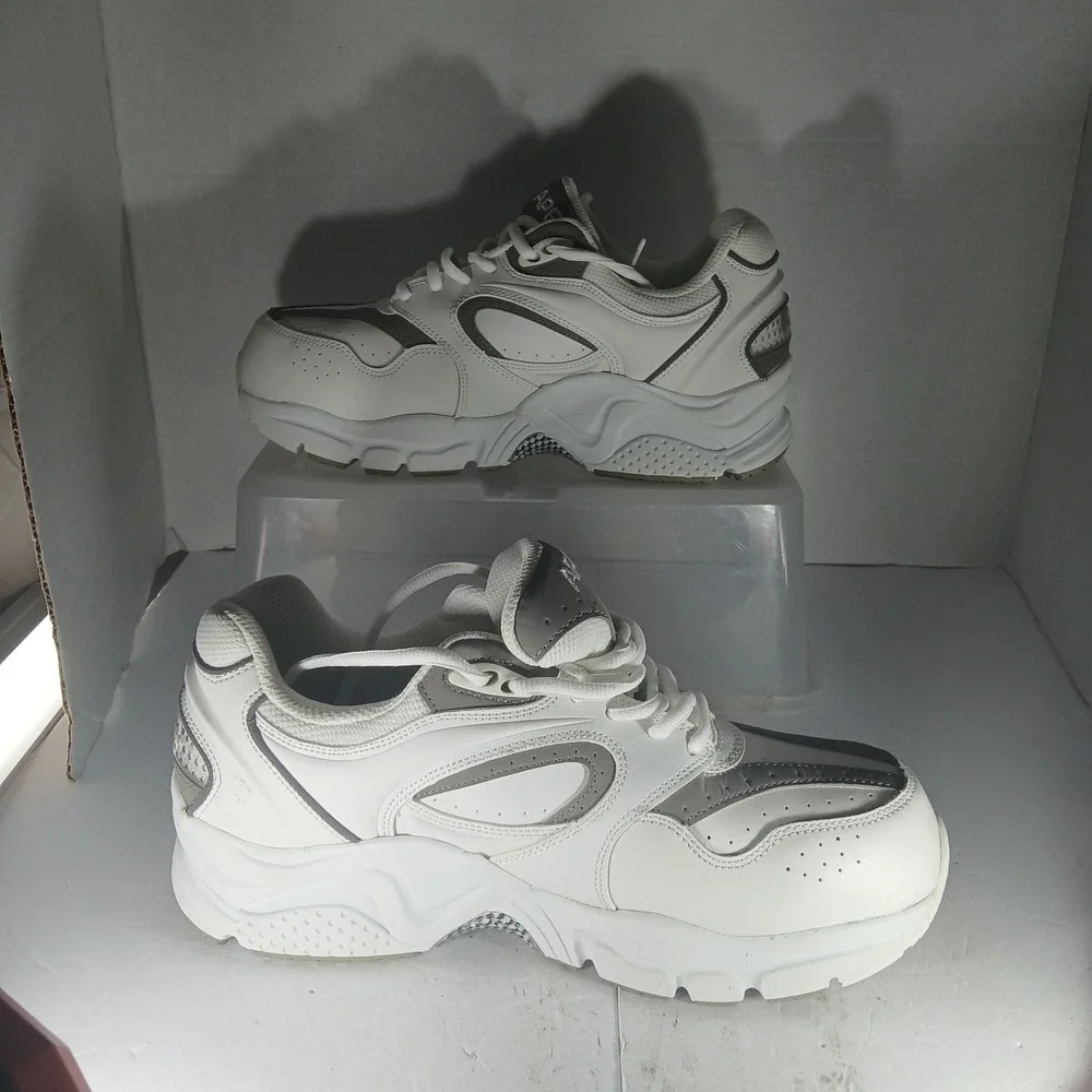 Apex Walking Shoes 9.5 X-Wide White Grey Leather Slip Resistant Dad Sneaker